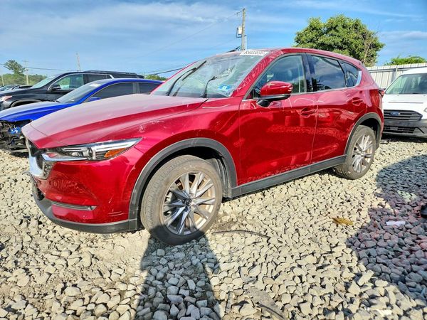 2020 MAZDA CX-5 Grand Touring — Front 3/4