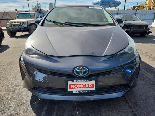 2017 TOYOTA PRIUS