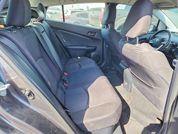 2017 TOYOTA PRIUS