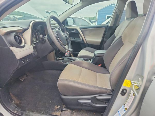 2015 TOYOTA RAV4 XLE (M Grade)