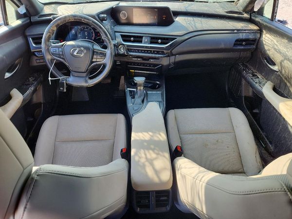 2022 LEXUS UX 200 Premium