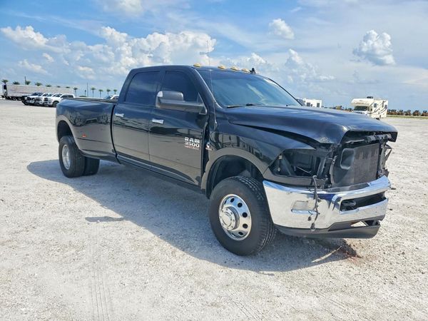 2016 RAM 3500 SLT CREW CAB 4X4