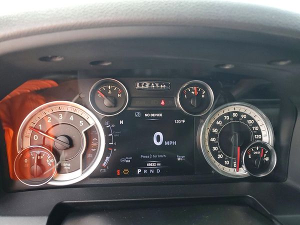 2016 RAM 3500 SLT CREW CAB 4X4
