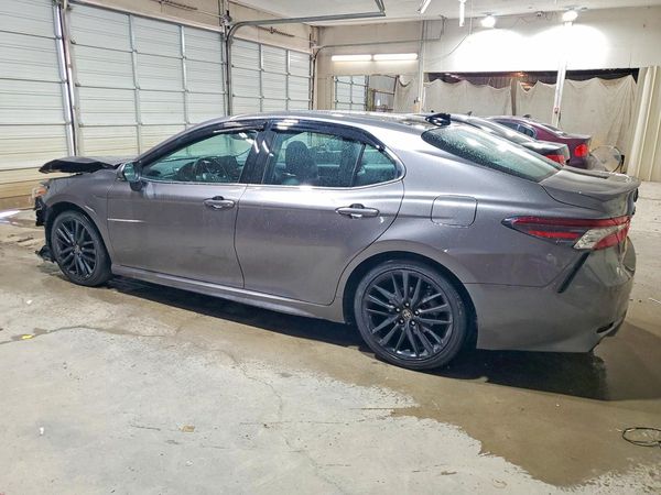 2021 TOYOTA CAMRY