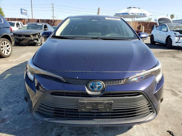 2024 TOYOTA COROLLA