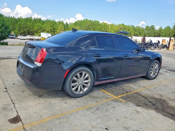 2015 CHRYSLER 300 Limited