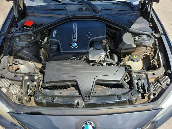 2015 BMW 2 SERIES 228i xDrive — Engine bay