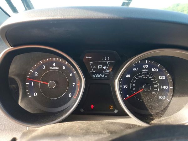 2014 HYUNDAI ELANTRA