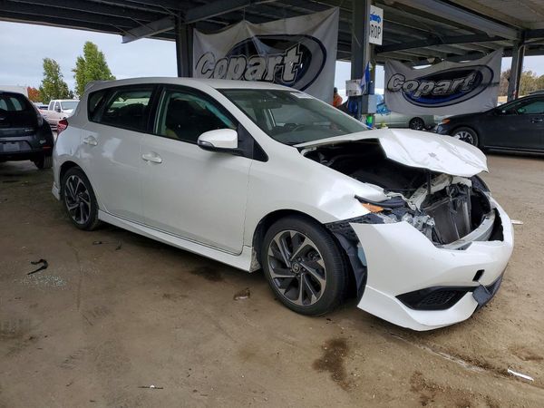 2018 TOYOTA COROLLA