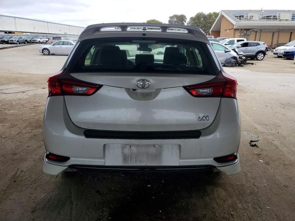 2018 TOYOTA COROLLA