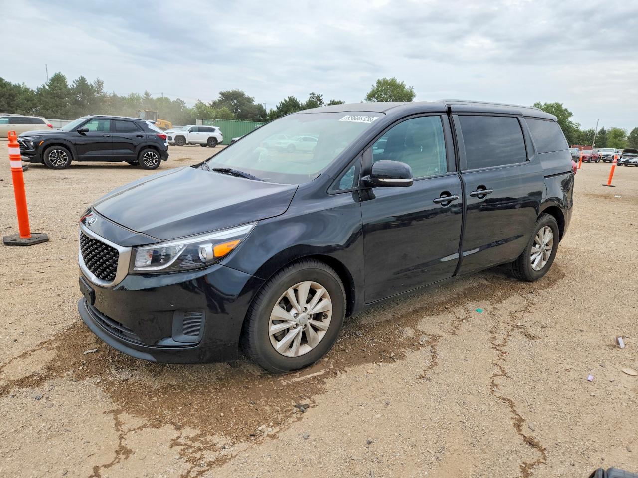 2017 KIA SEDONA LX