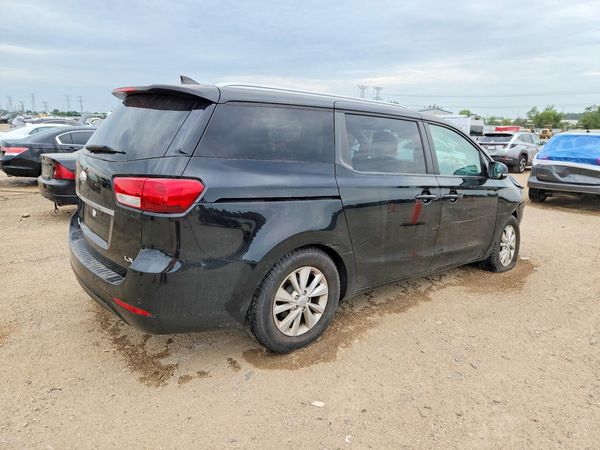 2017 KIA SEDONA LX