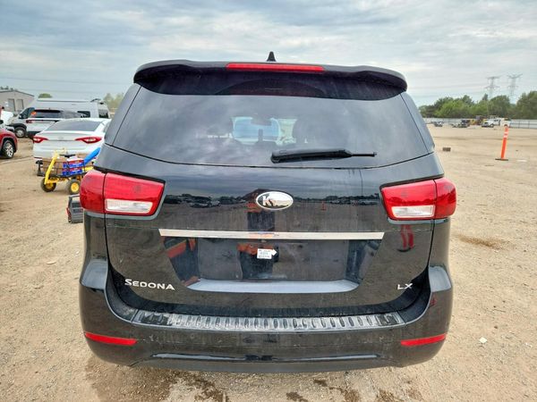 2017 KIA SEDONA LX