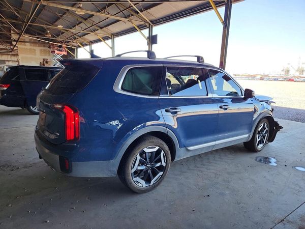 2024 KIA TELLURIDE S