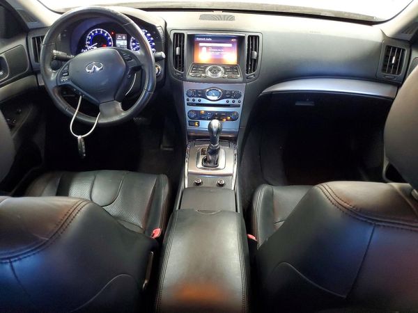 2015 INFINITI Q40