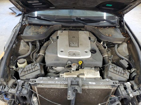 2015 INFINITI Q40