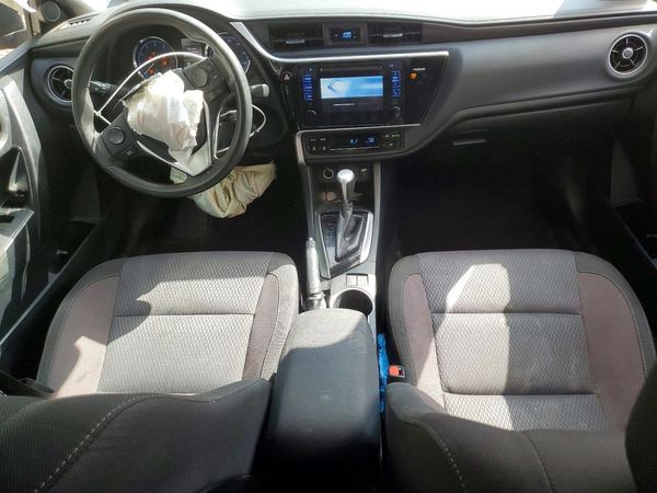 2017 TOYOTA COROLLA