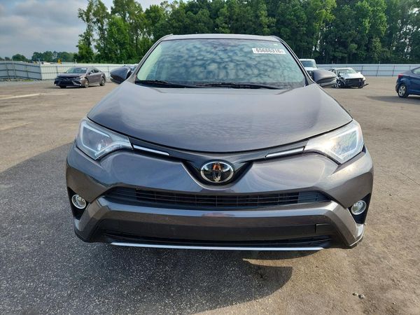 2018 TOYOTA RAV4 Adventure/XLE