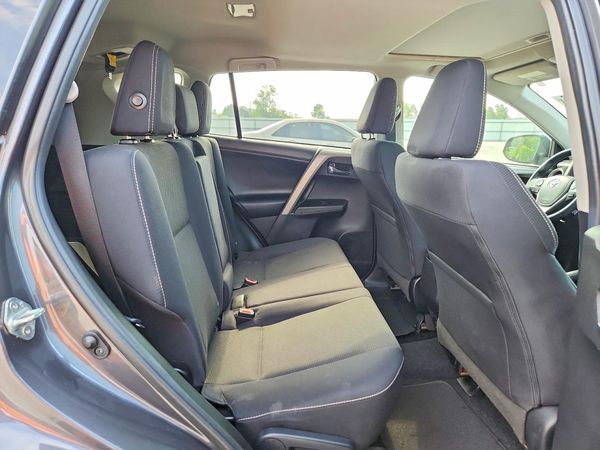 2018 TOYOTA RAV4 Adventure/XLE