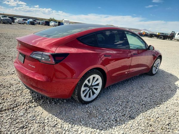 2022 TESLA MODEL 3