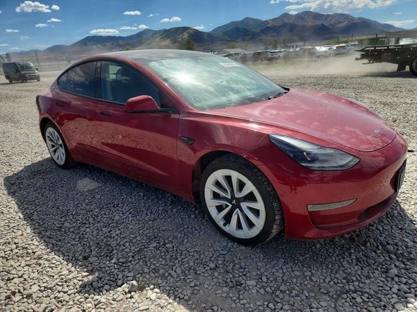 2022 TESLA MODEL 3