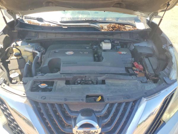 2018 NISSAN MURANO — Engine bay
