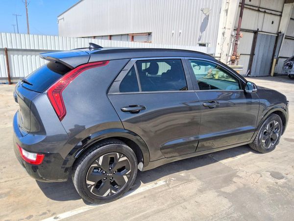 2024 KIA NIRO Wind