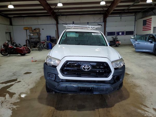 2017 TOYOTA TACOMA SR/SR5