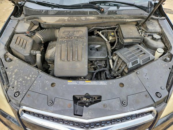 2012 CHEVROLET EQUINOX 2LT — Engine bay