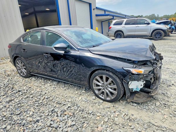 2022 MAZDA 3 Select Package