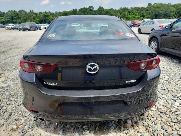 2022 MAZDA 3 Select Package