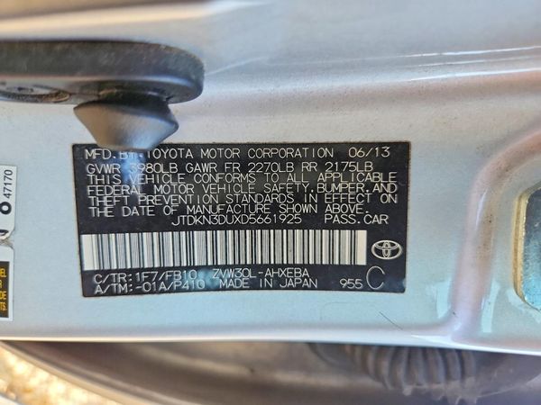 2013 TOYOTA PRIUS