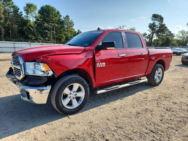 2018 RAM 1500 SLT