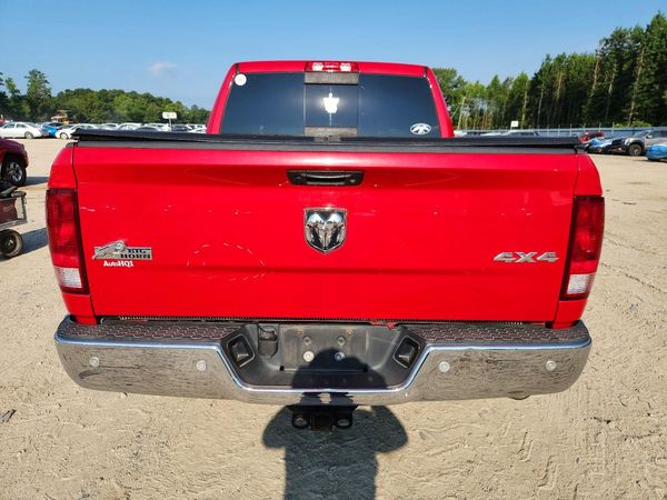 2018 RAM 1500 SLT