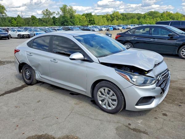 2019 HYUNDAI ACCENT SE and SEL