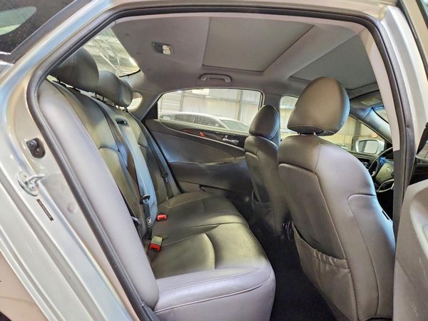 2013 HYUNDAI SONATA