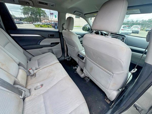 2018 TOYOTA HIGHLANDER LE/LE Plus
