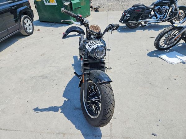 2016 INDIAN MOTORCYCLE CO. MOTORCYCLE
