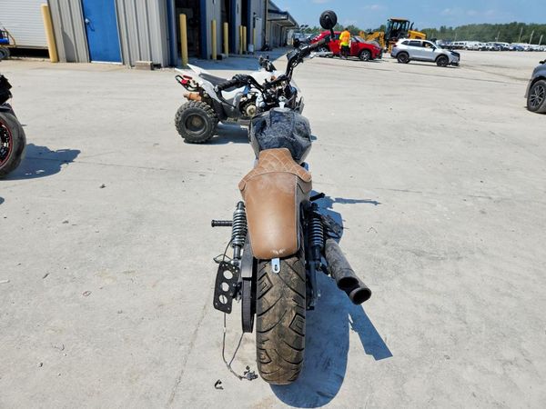 2016 INDIAN MOTORCYCLE CO. MOTORCYCLE