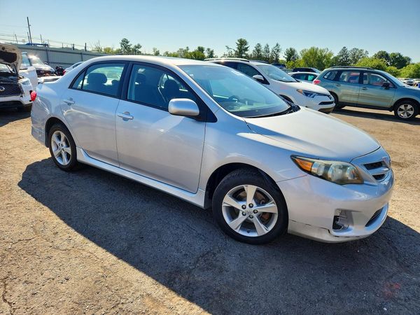 2012 TOYOTA COROLLA