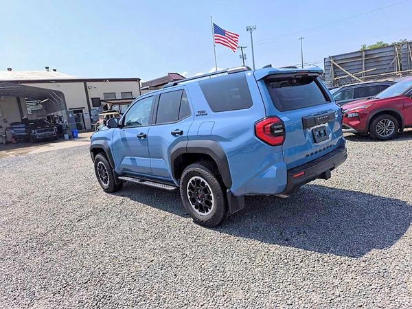 2025 TOYOTA 4RUNNER