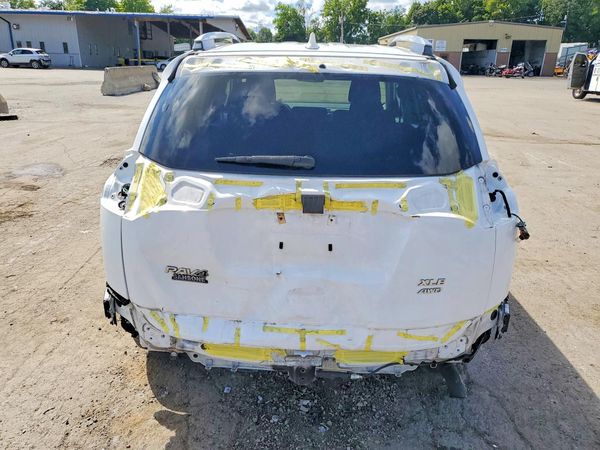 2018 TOYOTA RAV4 Adventure/XLE