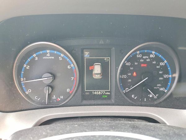 2018 TOYOTA RAV4 Adventure/XLE