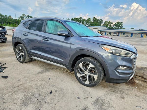 2017 HYUNDAI TUCSON