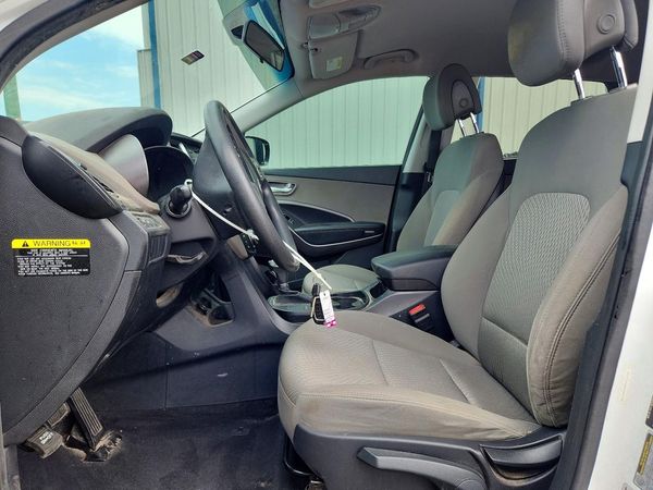 2016 HYUNDAI SANTA FE Base