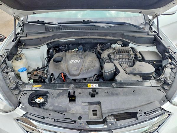 2016 HYUNDAI SANTA FE Base