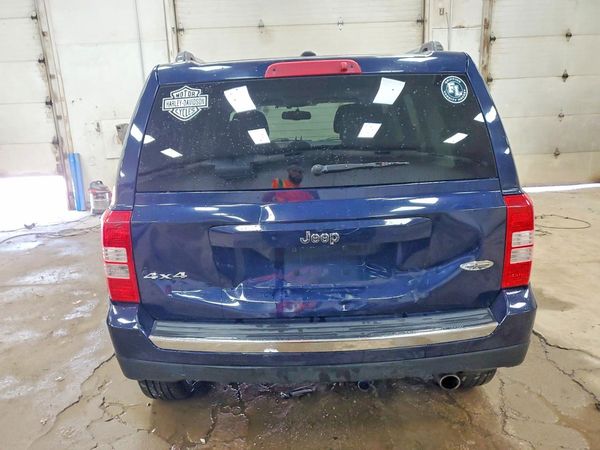 2016 JEEP PATRIOT Latitude