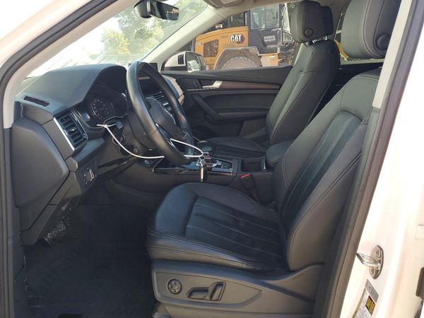 2021 AUDI Q5 quattro Premium — DENT