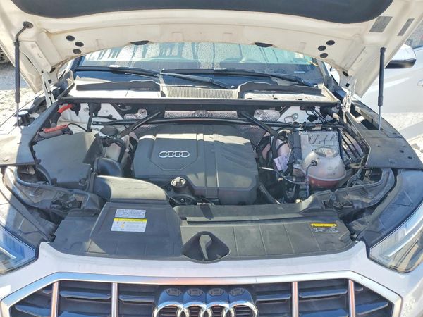 2021 AUDI Q5 quattro Premium — Engine bay