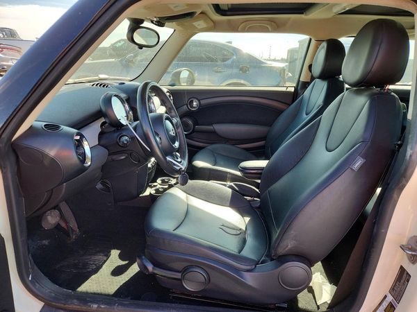 2012 MINI COOPER